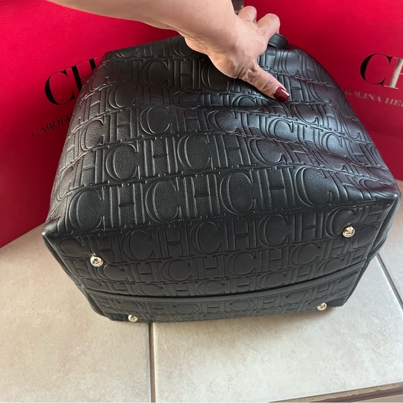 Authentic Carolina Herrera medium Handbad - Picture 6 of 14